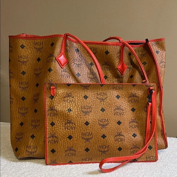 MCM Brown and Red Tote Bag with wrislet - Picture 3 of 4